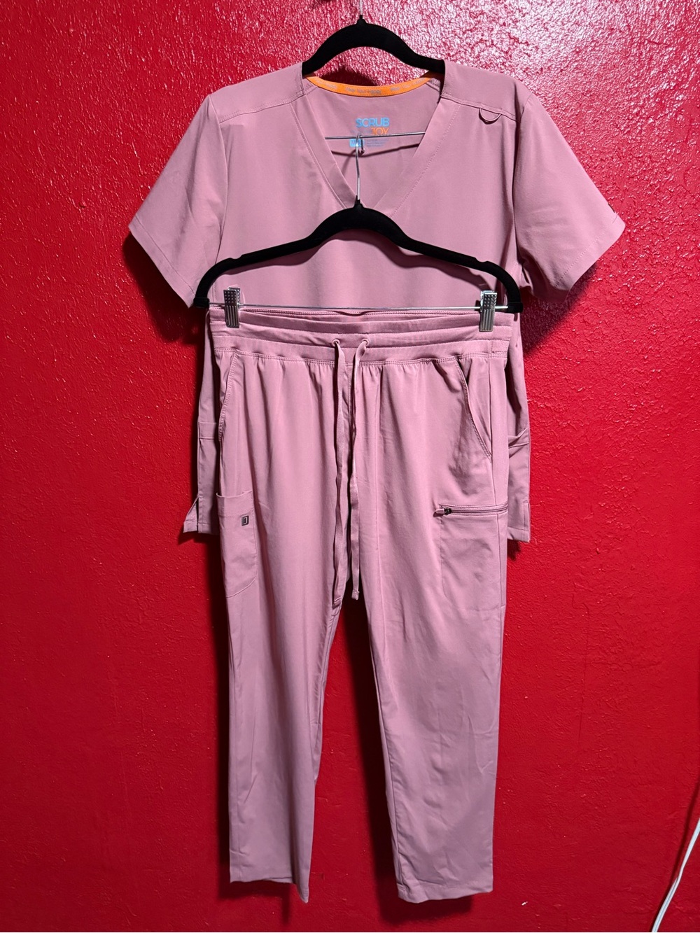 205. Pre loved Scrub Joy Women's Dusty Pink Drawstring straight leg scrub set